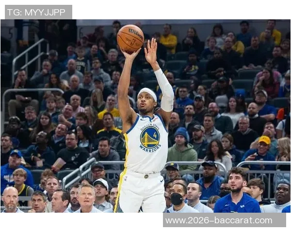 穆迪成为勇士队史第三年轻连场得分20分并投中5个三分球的球员